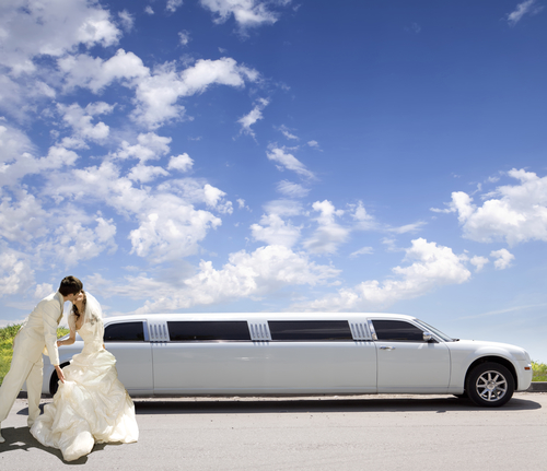 San Diego Airport Sedan, SUV or a Stretch Limo – Which Goes Best with Your Occasion