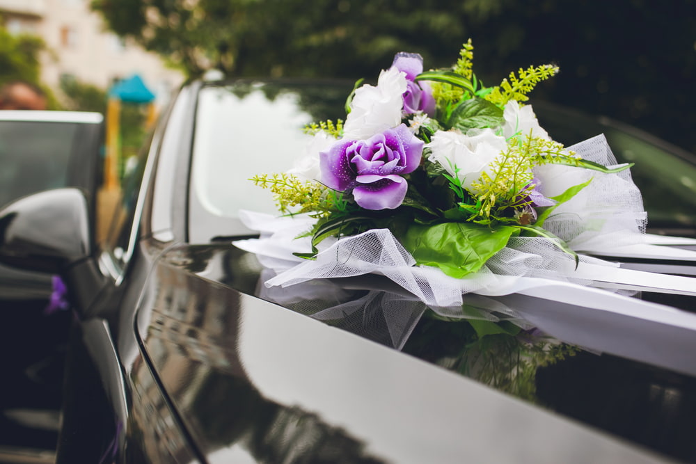 5 Questions to Ask Wedding Transportation Companies
