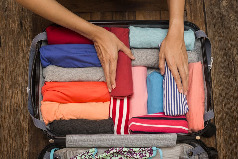 How to Travel With Minimal Luggage