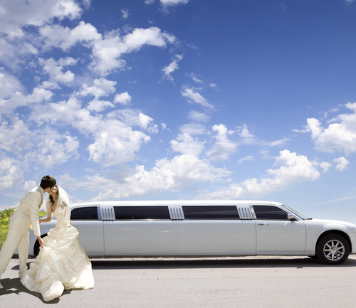 Why to rent a limo for your wedding